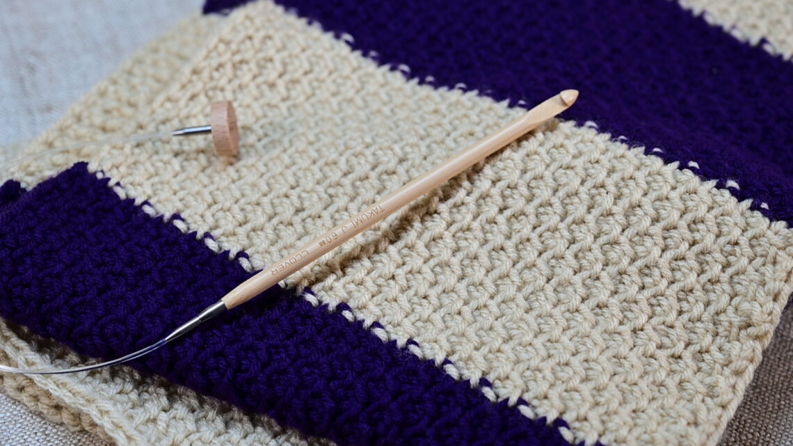 How We Use It: Tunisian Crochet Hooks *free scarf pattern inside
